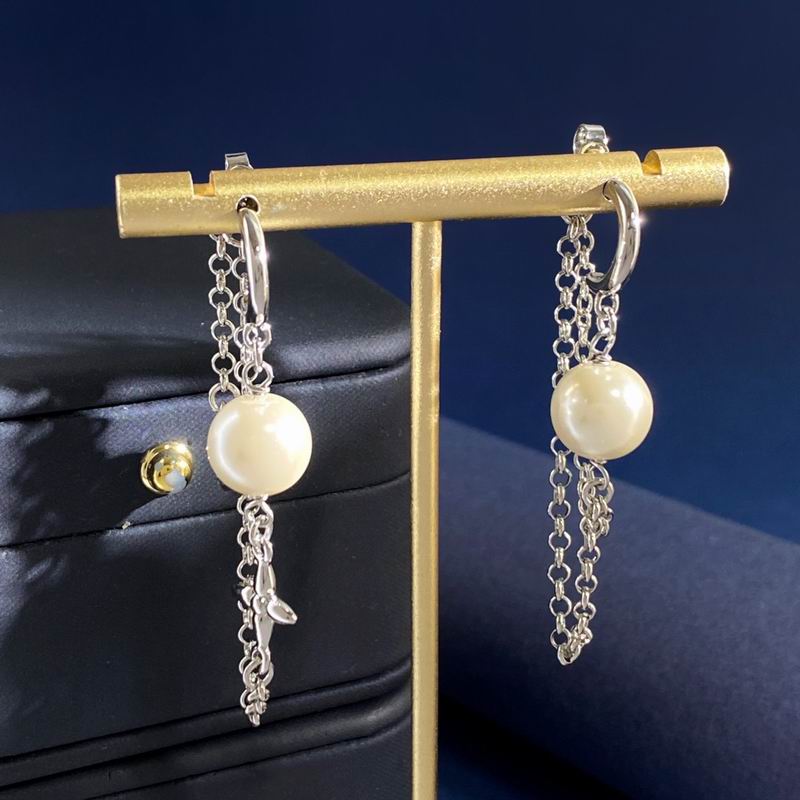 LV Earring 12yxx94 (2)