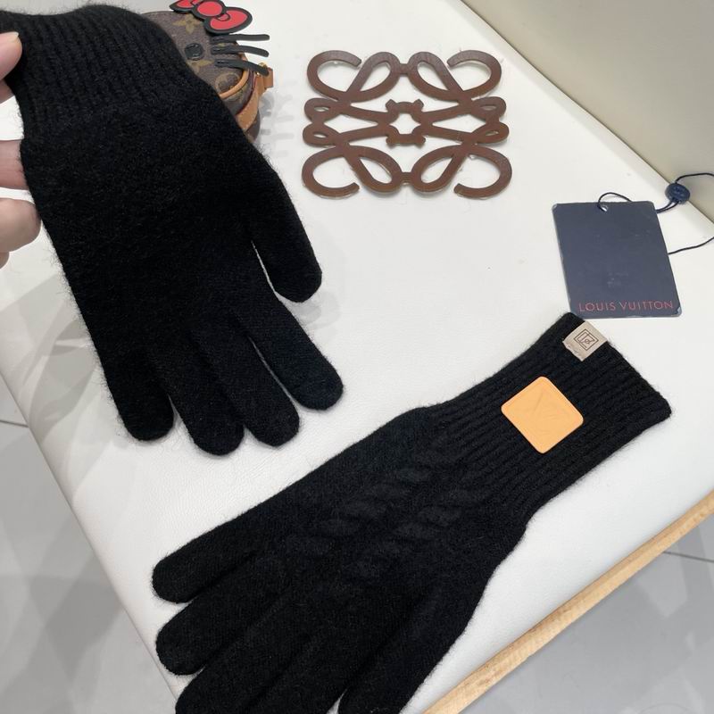 LV Gloves 15 (16)