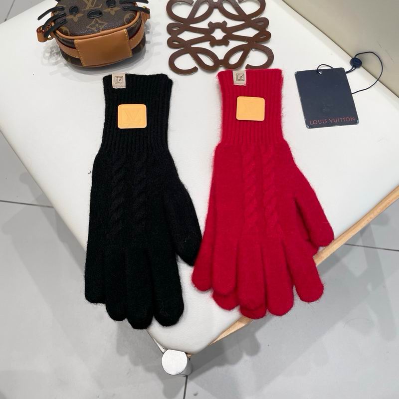 LV Gloves 15 (5)