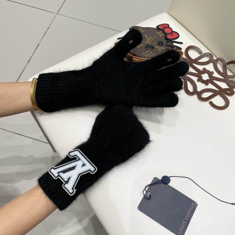 LV Gloves 21 (1)