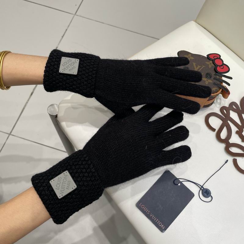 LV Gloves 21 (12)