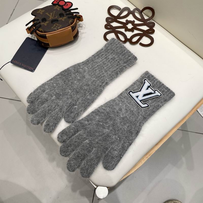 LV Gloves 21 (31)