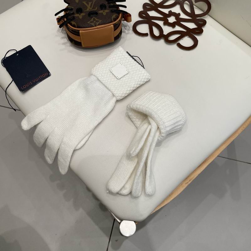 LV Gloves 21 (7)