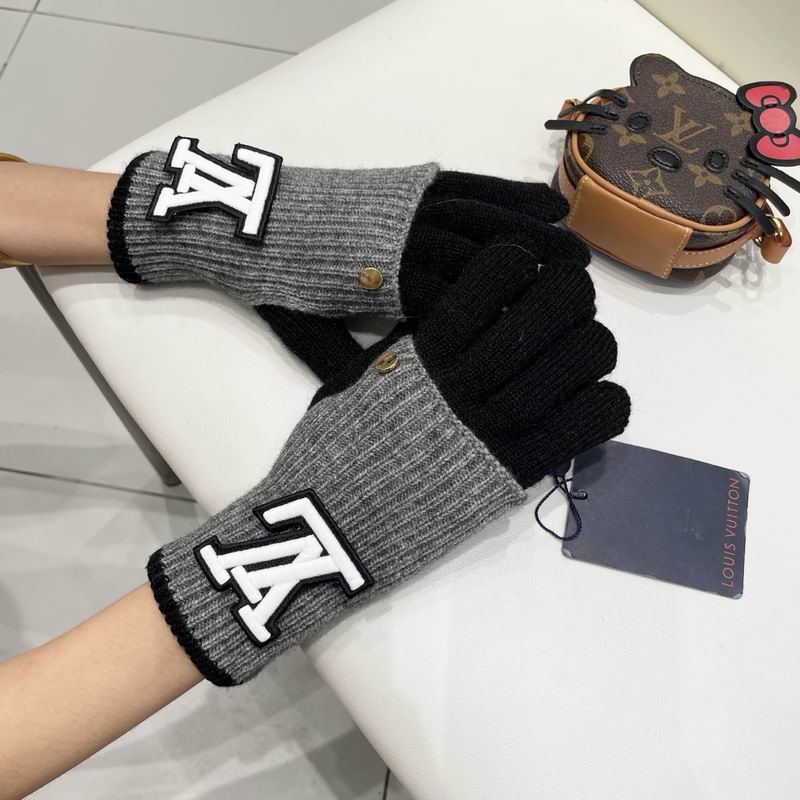 LV Gloves 24 (4)