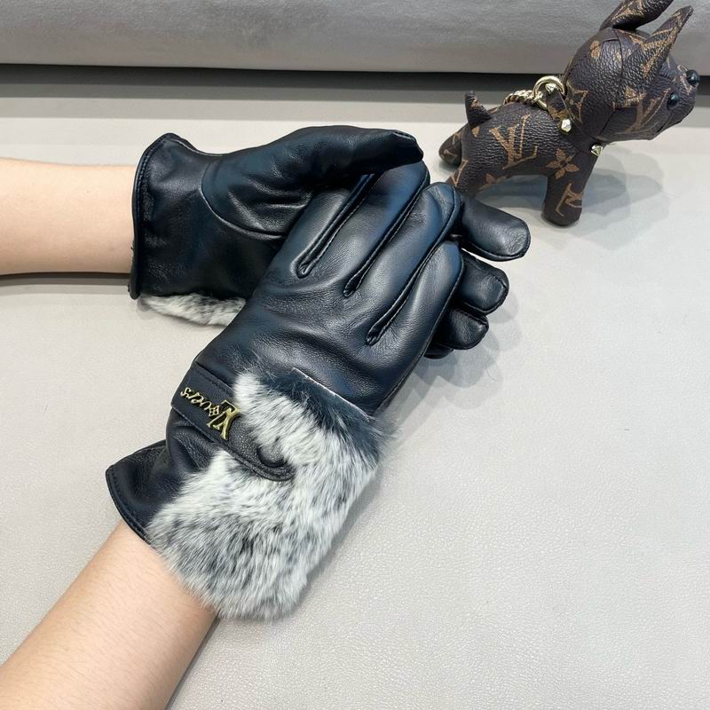 LV Gloves M L 43 (3)
