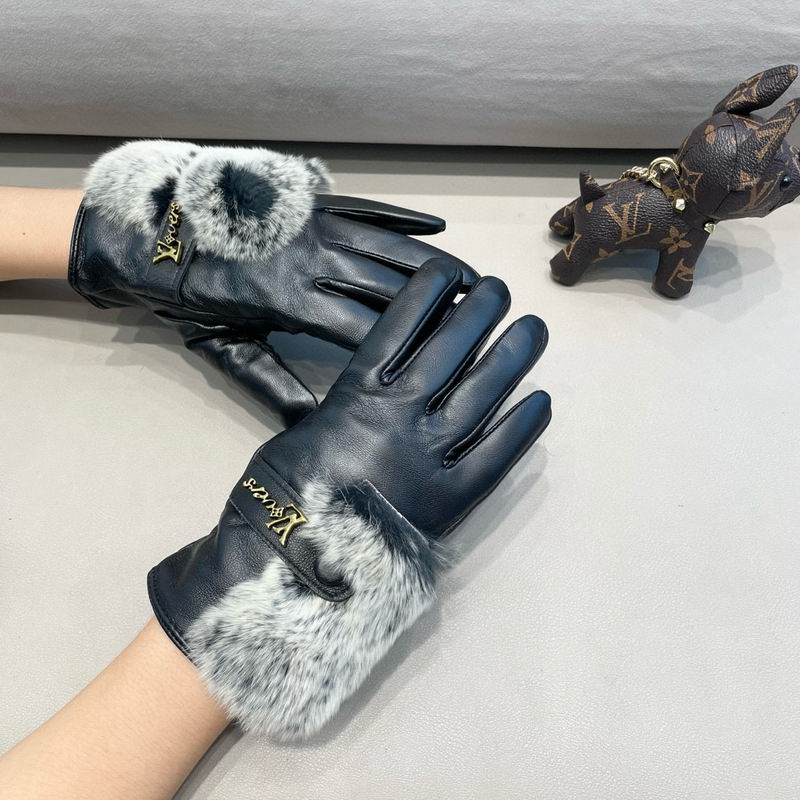 LV Gloves M L 43 (6)