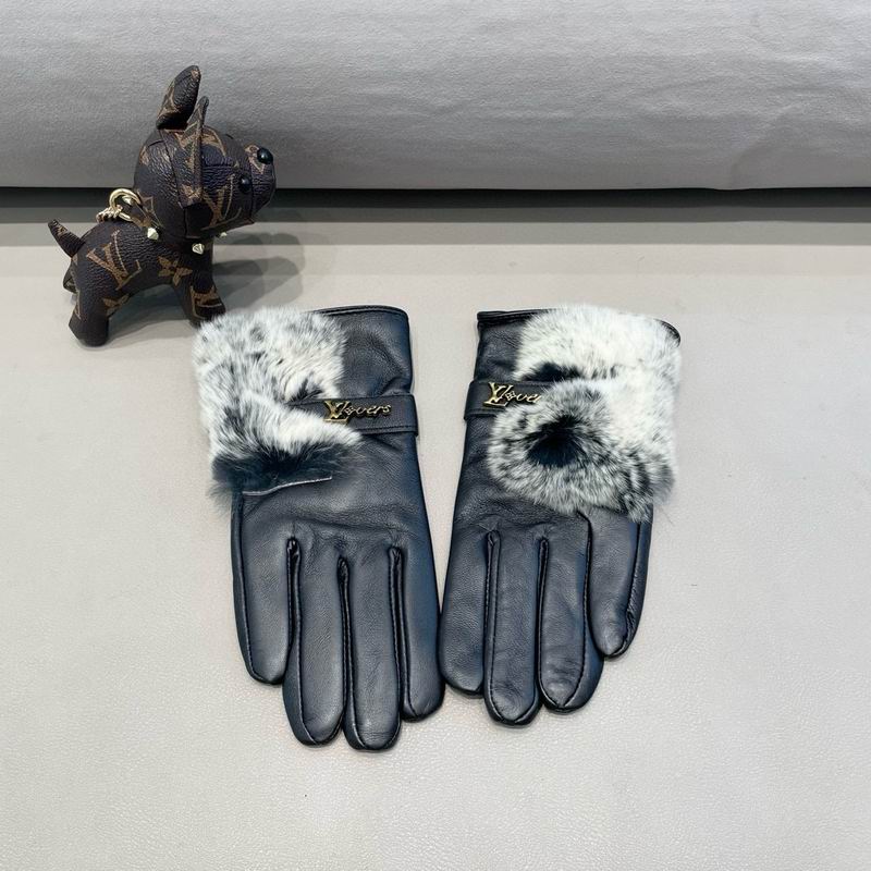 LV Gloves M L 43 (7)