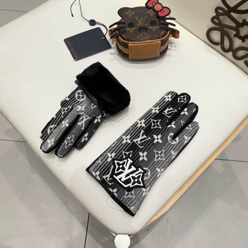 LV Gloves M L 55 (17)