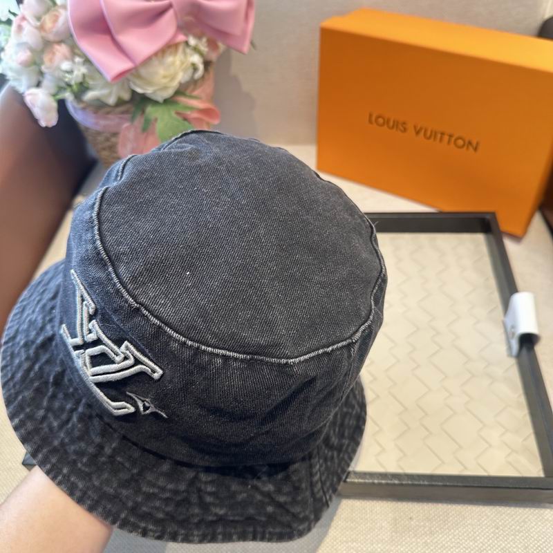 LV Hat (328)
