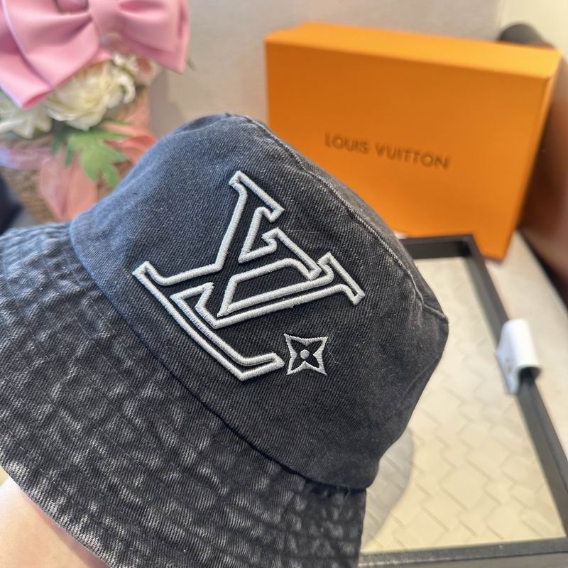 LV Hat (329)