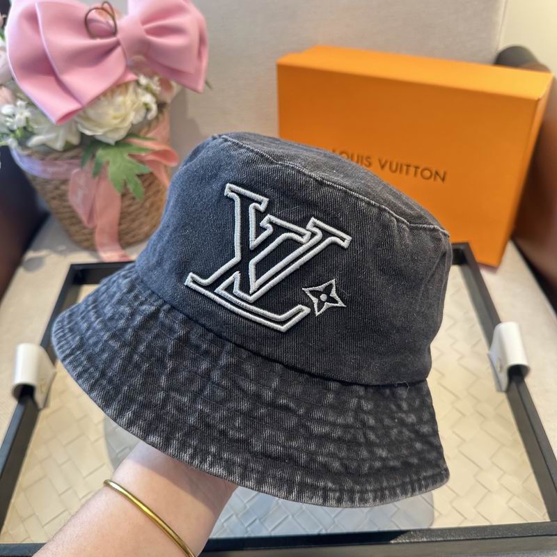 LV Hat (330)