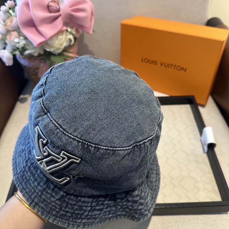 LV Hat (337)