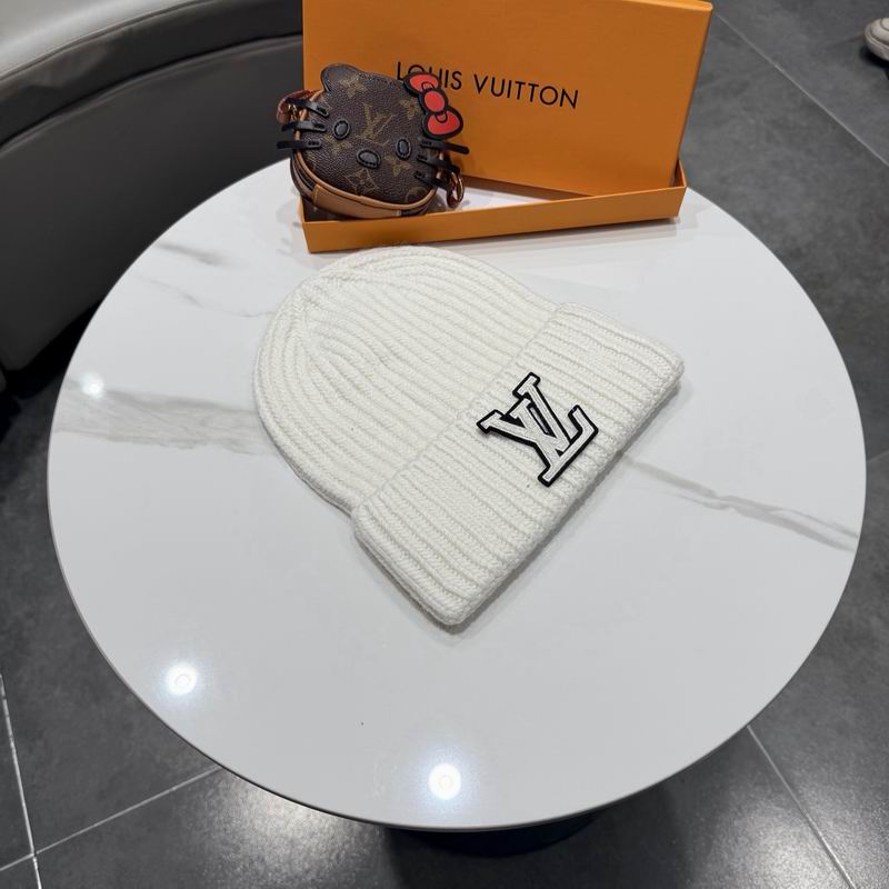 LV Hat (680)