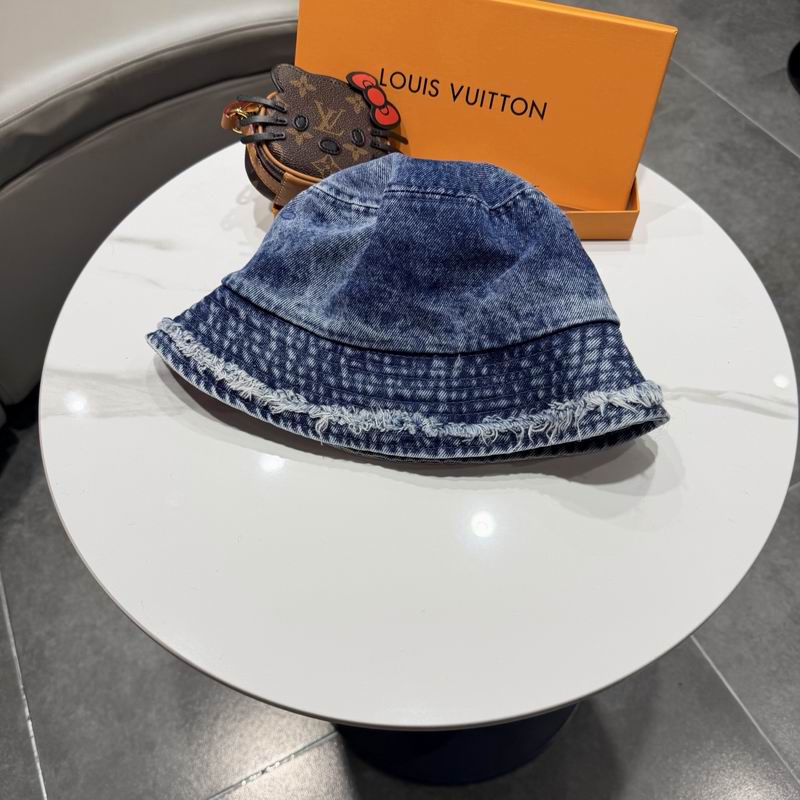 LV Hat (719)