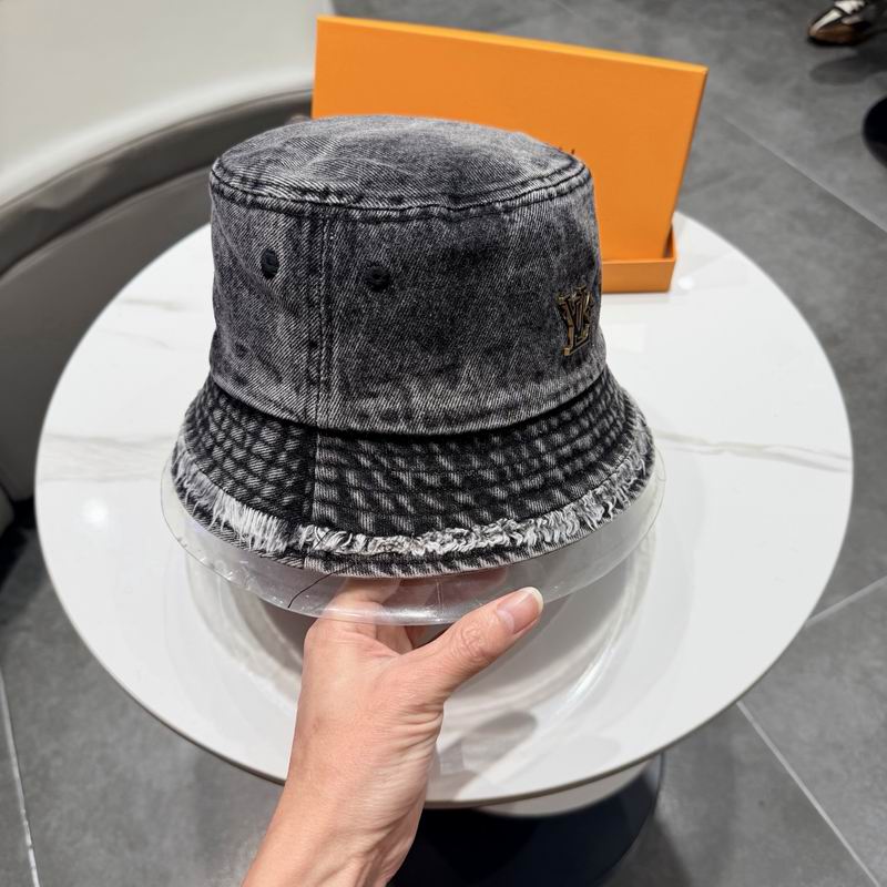 LV Hat (722)
