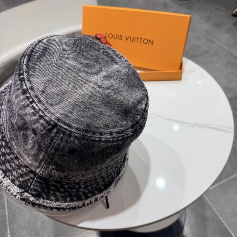 LV Hat (726)