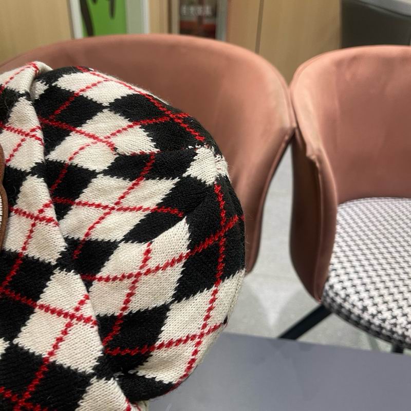 LV Hat (991)