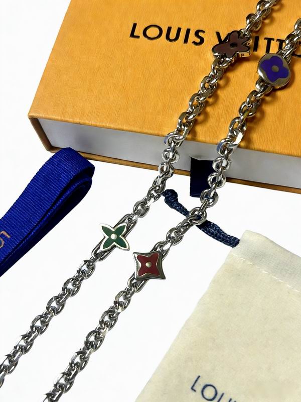 LV Necklace 01yxx257 (9)