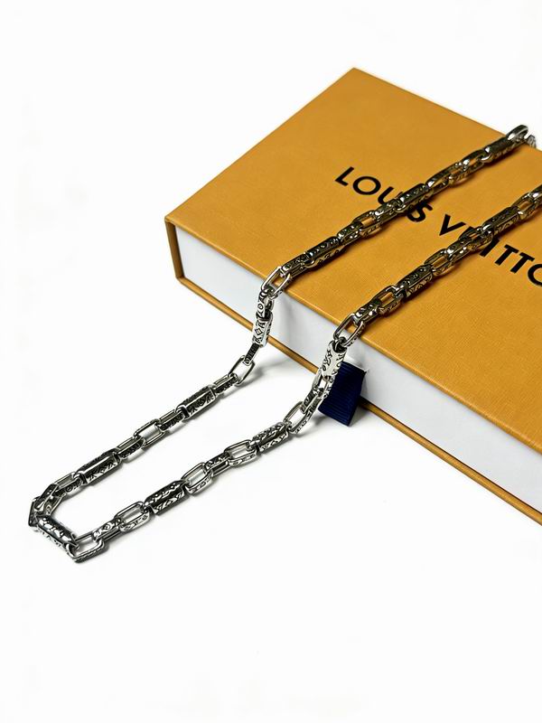 LV Necklace 01yxx258 (6)