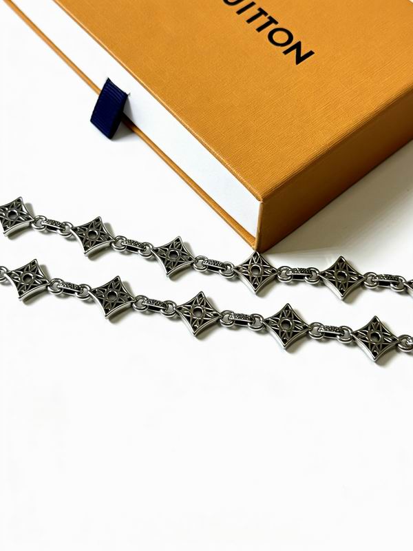 LV Necklace 01yxx261 (5)