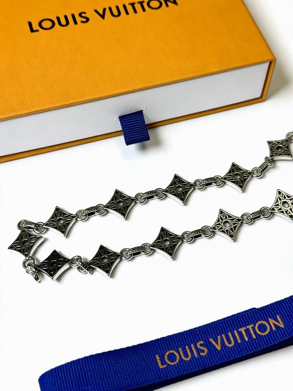 LV Necklace 01yxx261 (6)