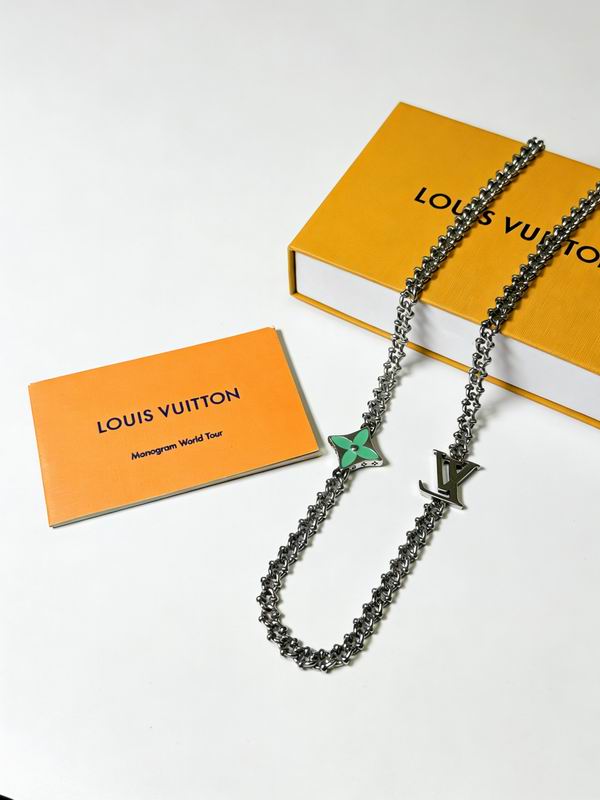 LV Necklace 01yxx263 (6)