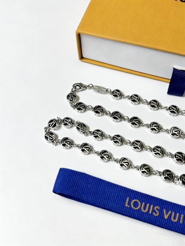 LV Necklace 01yxx264 (6)
