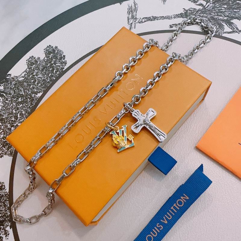 LV Necklace 01yxx267 (7)