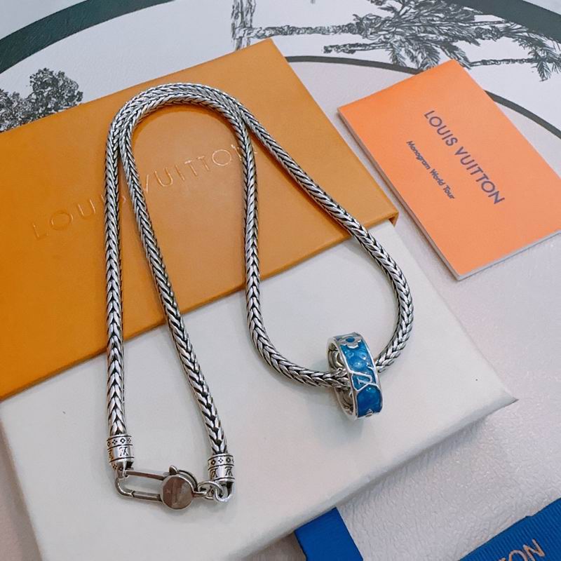 LV Necklace 01yxx268 (1)