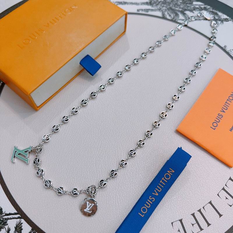 LV Necklace 01yxx271 (3)