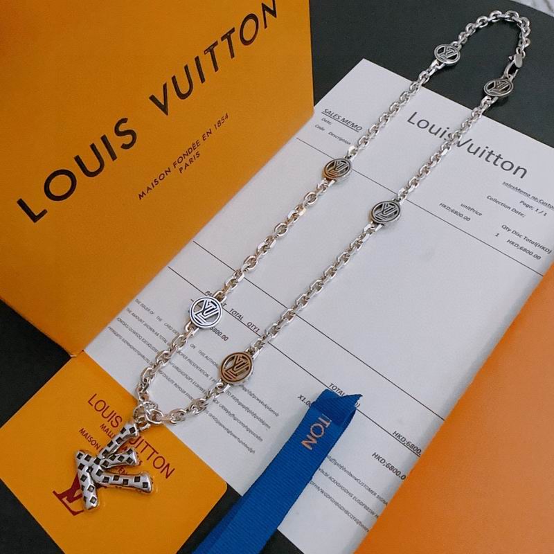 LV Necklace 01yxx272 (2)