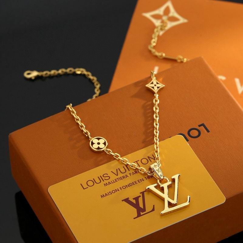 LV Necklace 01yxx276 (2)