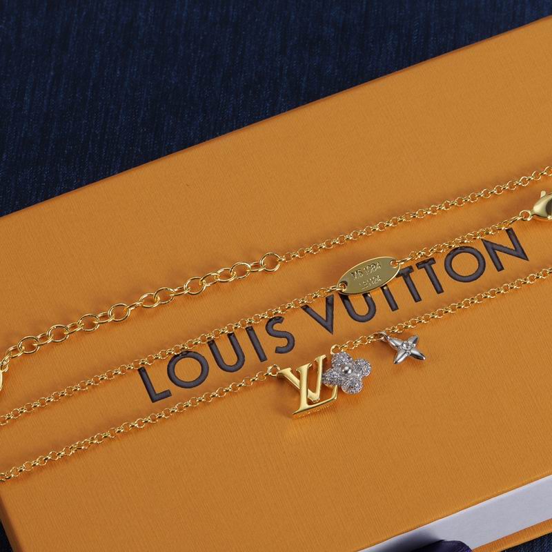 LV Necklace 01yxx292 (2)