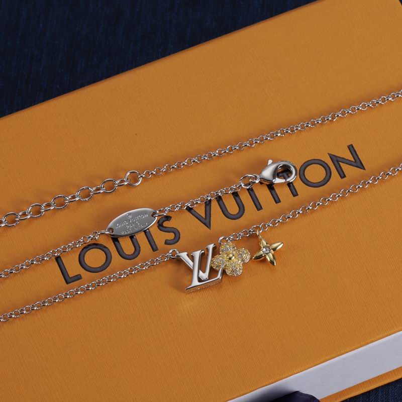 LV Necklace 01yxx292 (3)