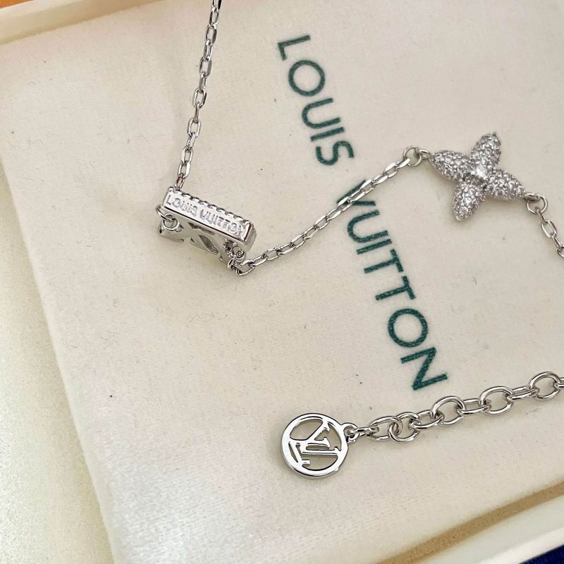 LV Necklace 01yxx294 (5)