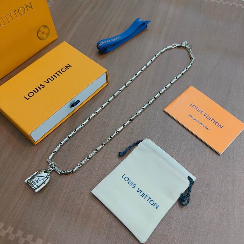 LV Necklace 01yxx295 (1)