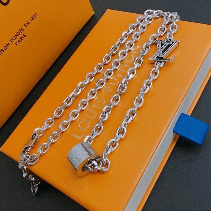 LV Necklace 01yxx298 (4)