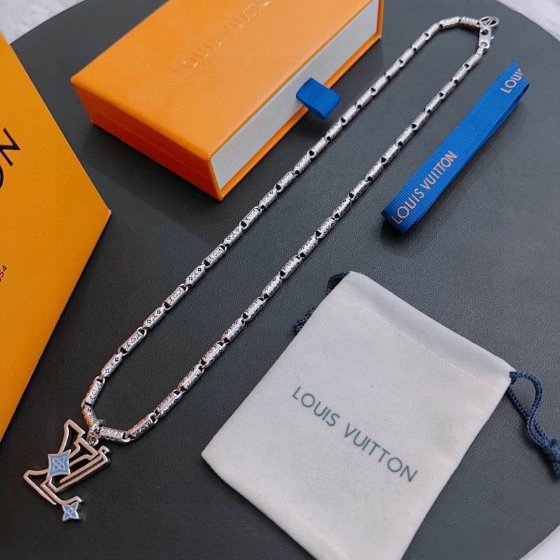 LV Necklace 01yxx301 (3)