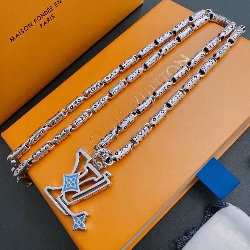 LV Necklace 01yxx301 (4)