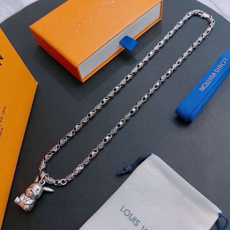 LV Necklace 01yxx302 (4)