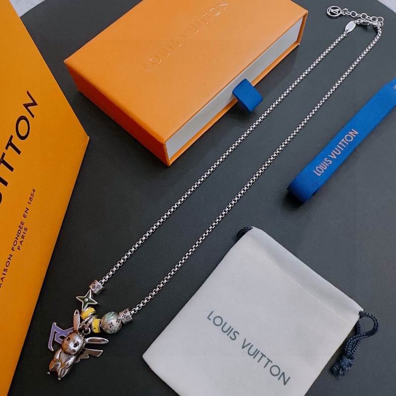 LV Necklace 01yxx303 (3)