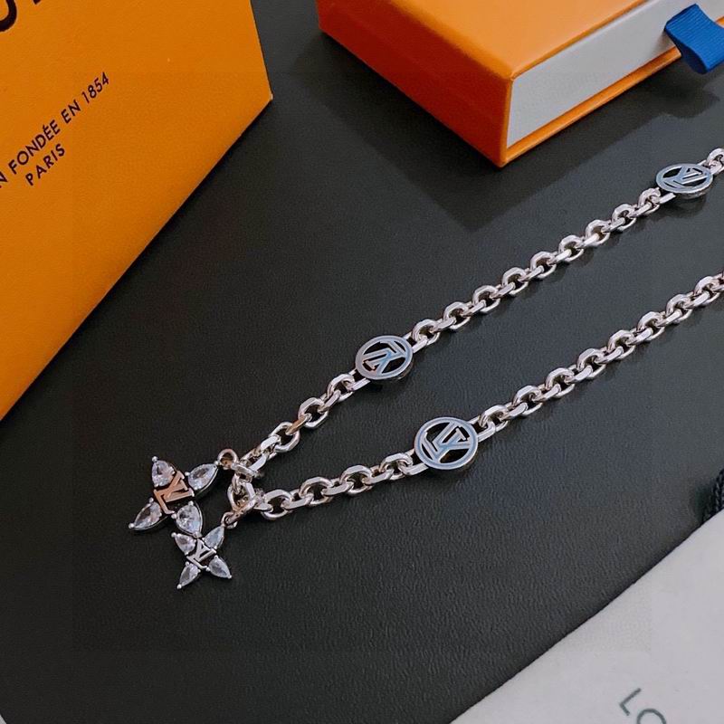 LV Necklace 01yxx304 (4)