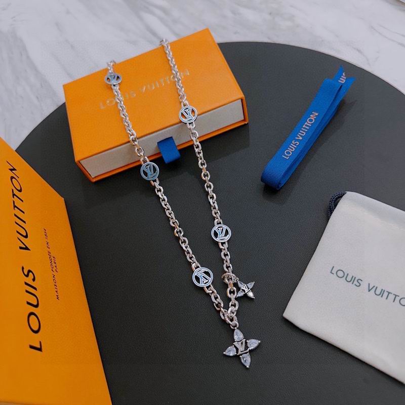 LV Necklace 01yxx304 (5)