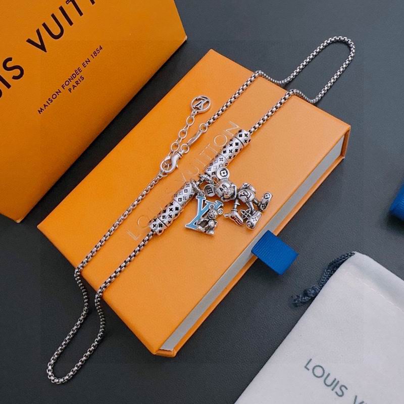 LV Necklace 01yxx306 (3)