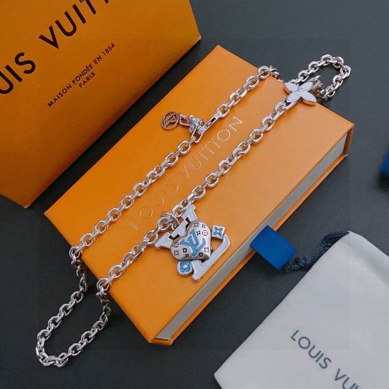 LV Necklace 01yxx307 (3)