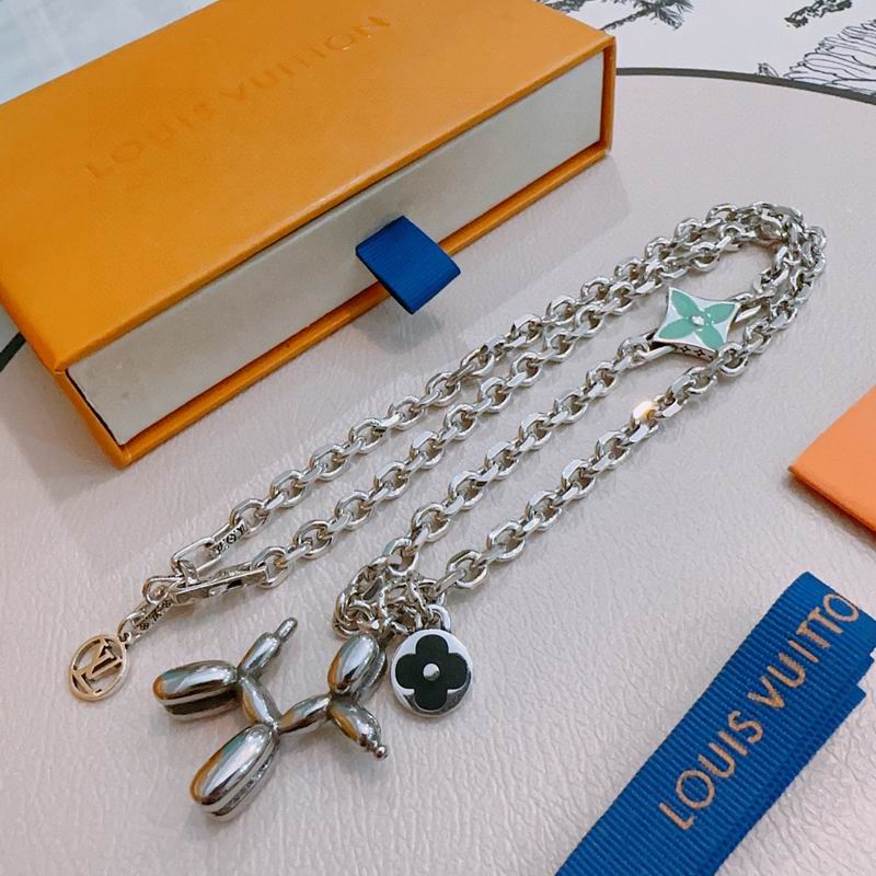 LV Necklace 11yxx02 (1)