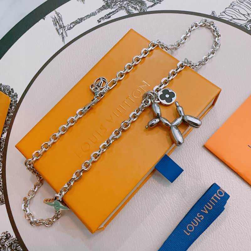 LV Necklace 11yxx02 (3)