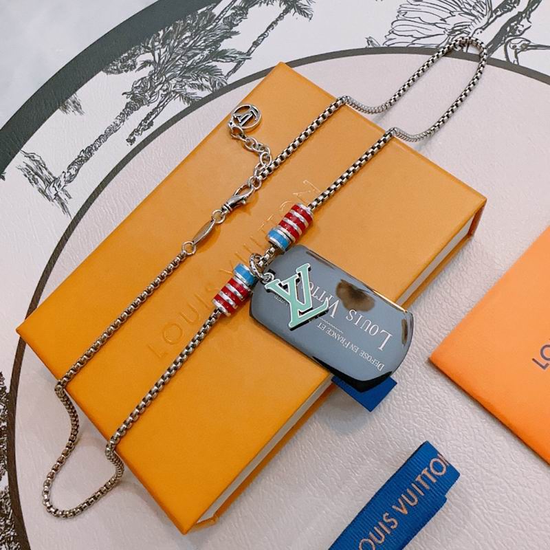 LV Necklace 11yxx05 (3)