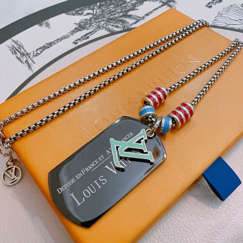 LV Necklace 11yxx05 (5)