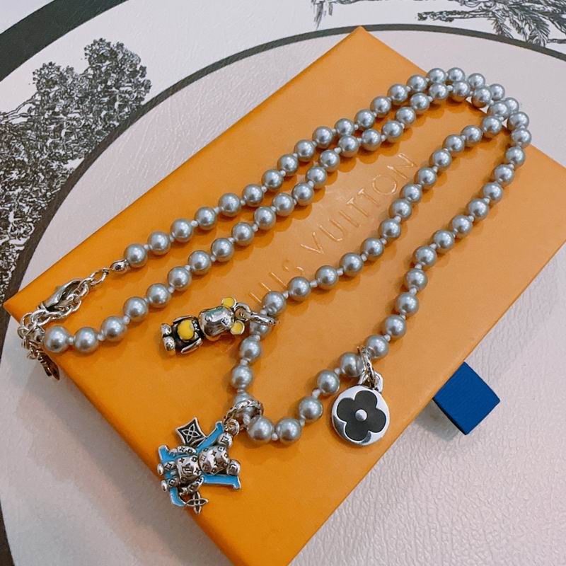 LV Necklace 11yxx07 (5)
